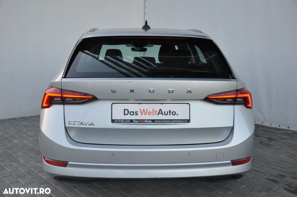 Skoda Octavia Combi 2.0 TDI (Green tec) DSG Style - 5