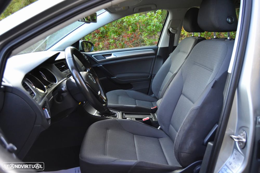 VW Golf Variant 1.6 TDi Trendline DSG - 16