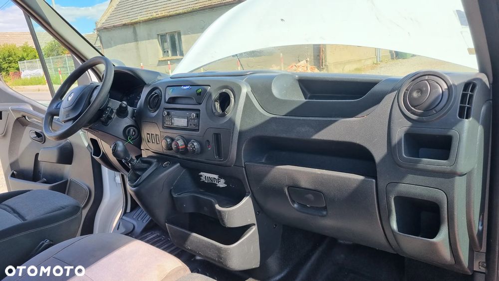Renault Master - 33