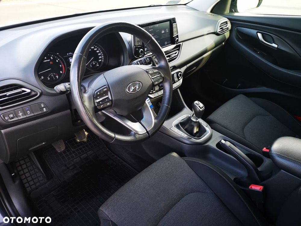 Hyundai i30 1.5 DPI Smart - 14