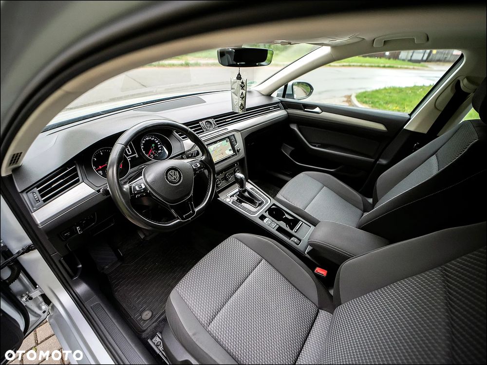 Volkswagen Passat - 6