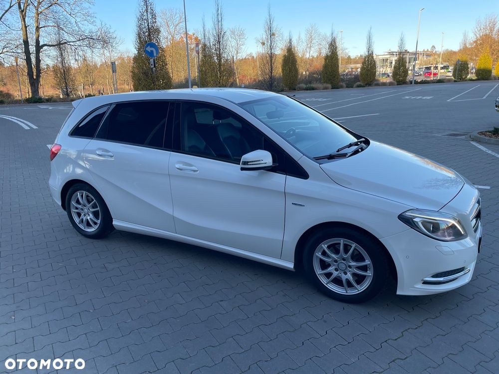 Mercedes-Benz Klasa B 180 CDI (BlueEFFICIENCY) - 8