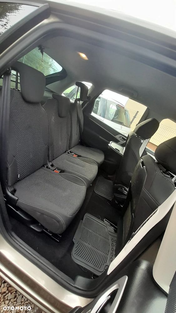Citroën C4 Picasso - 16