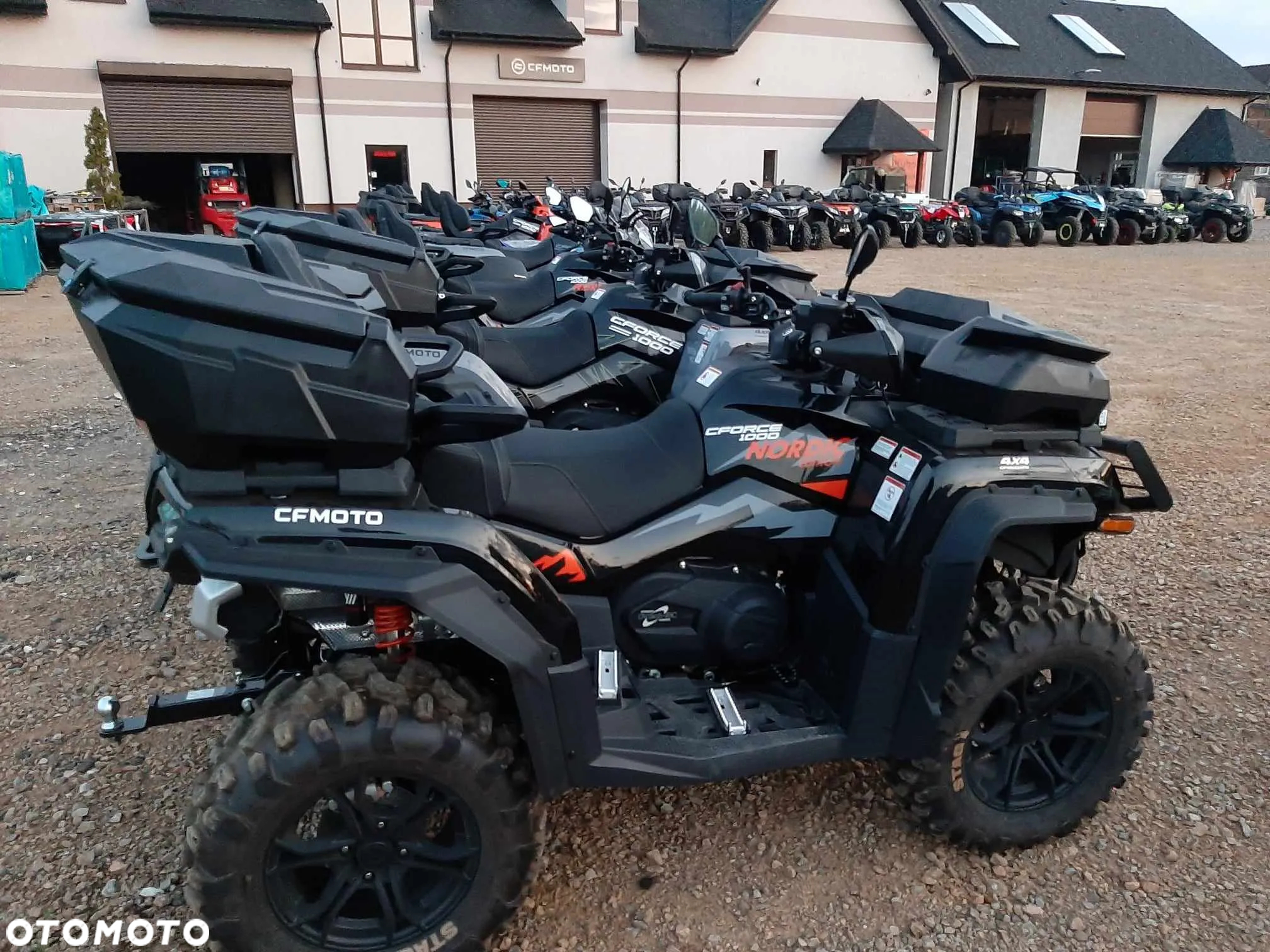 CFMoto CForce - 24