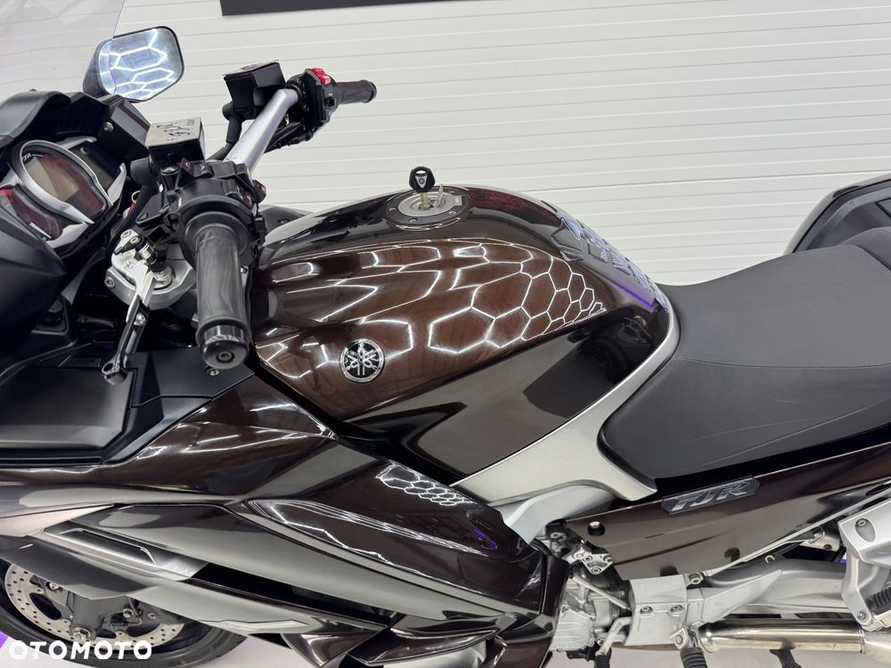 Yamaha FJR - 35