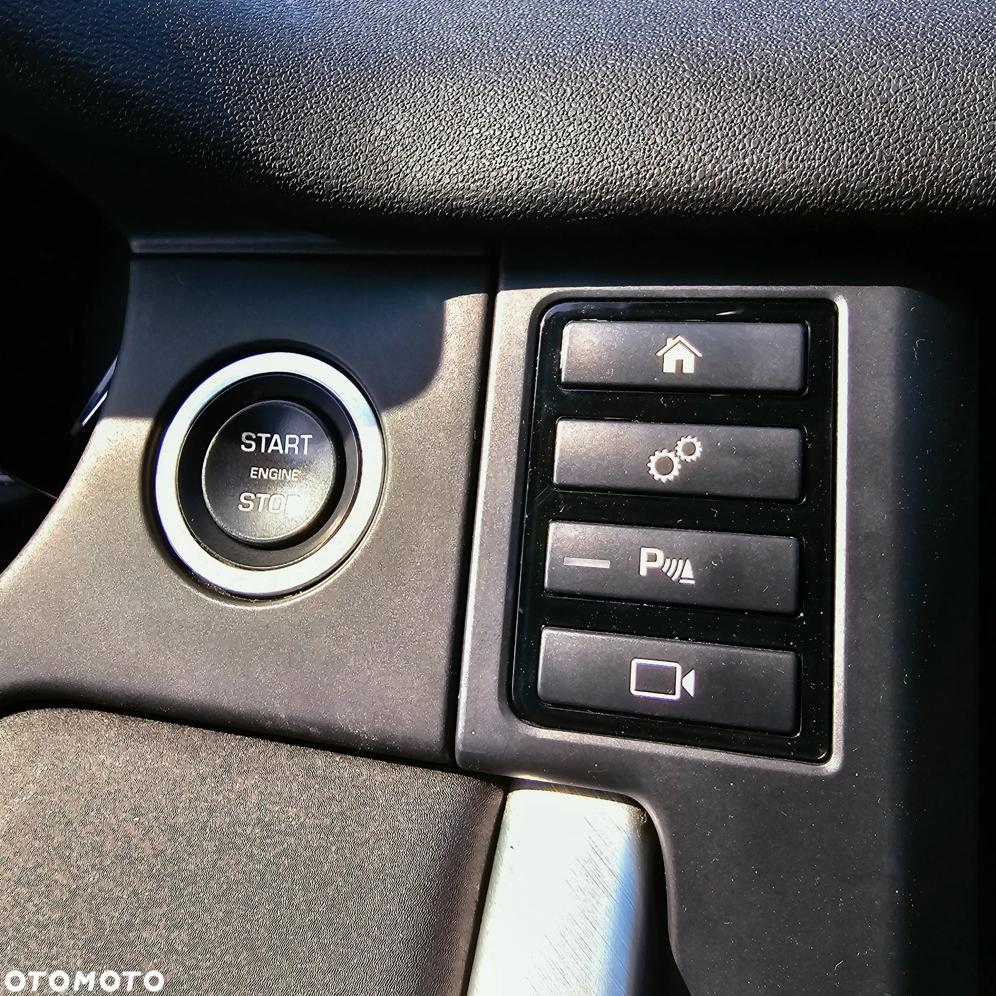 Land Rover Discovery Sport 2.0 Si4 SE - 19