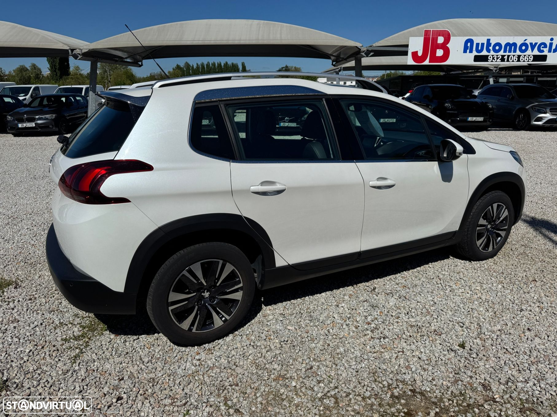 Peugeot 2008 1.2 PureTech Allure - 6