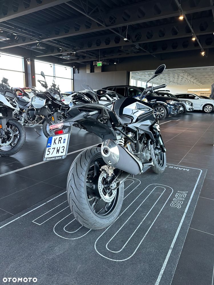 BMW G - 3