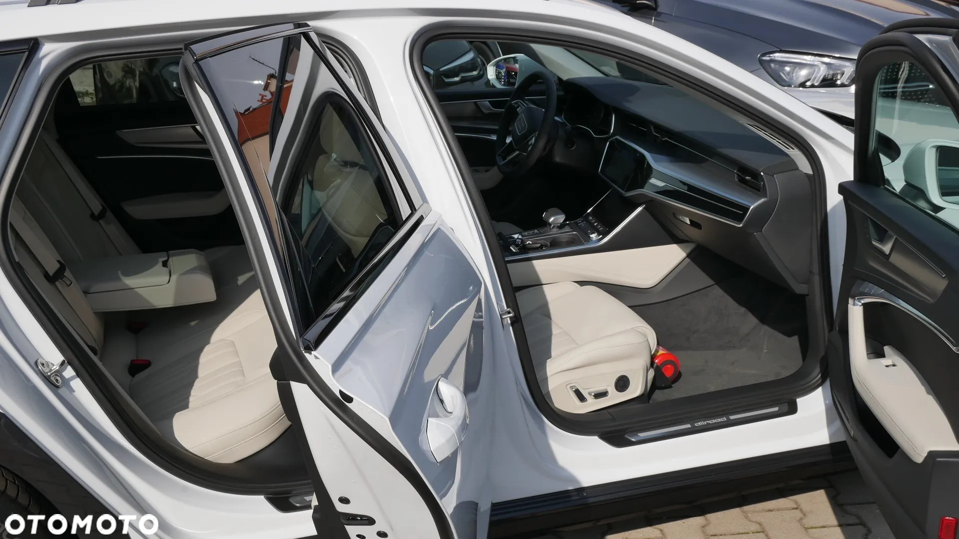 Audi A6 Allroad - 24