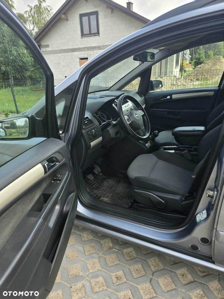 Opel Zafira - 7