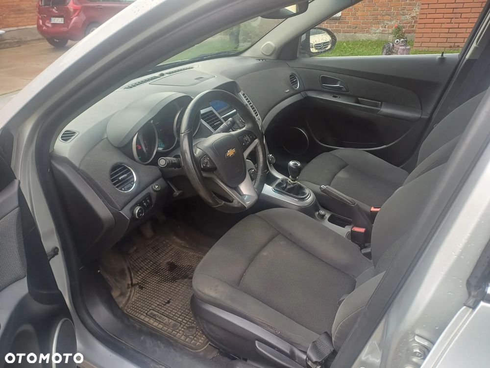 Chevrolet Cruze - 9