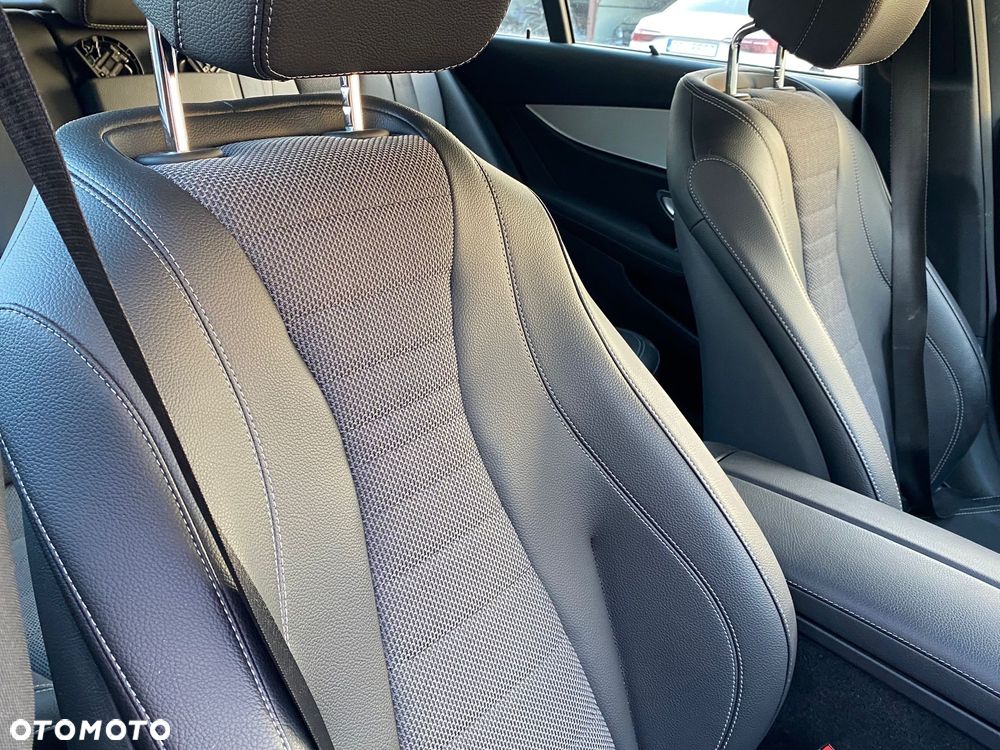 Mercedes-Benz Klasa E - 30