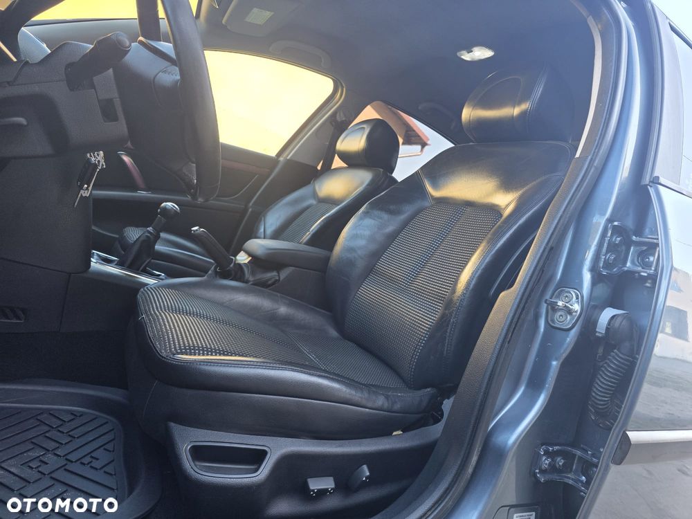 Peugeot 407 - 8