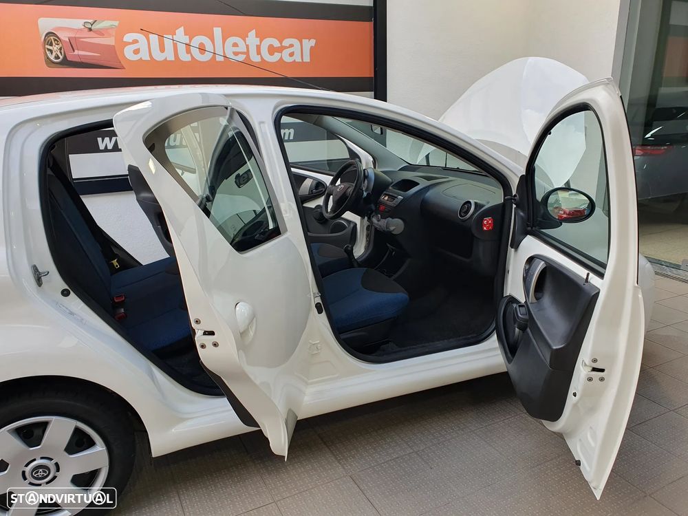 Toyota Aygo 1.0 + AC - 14