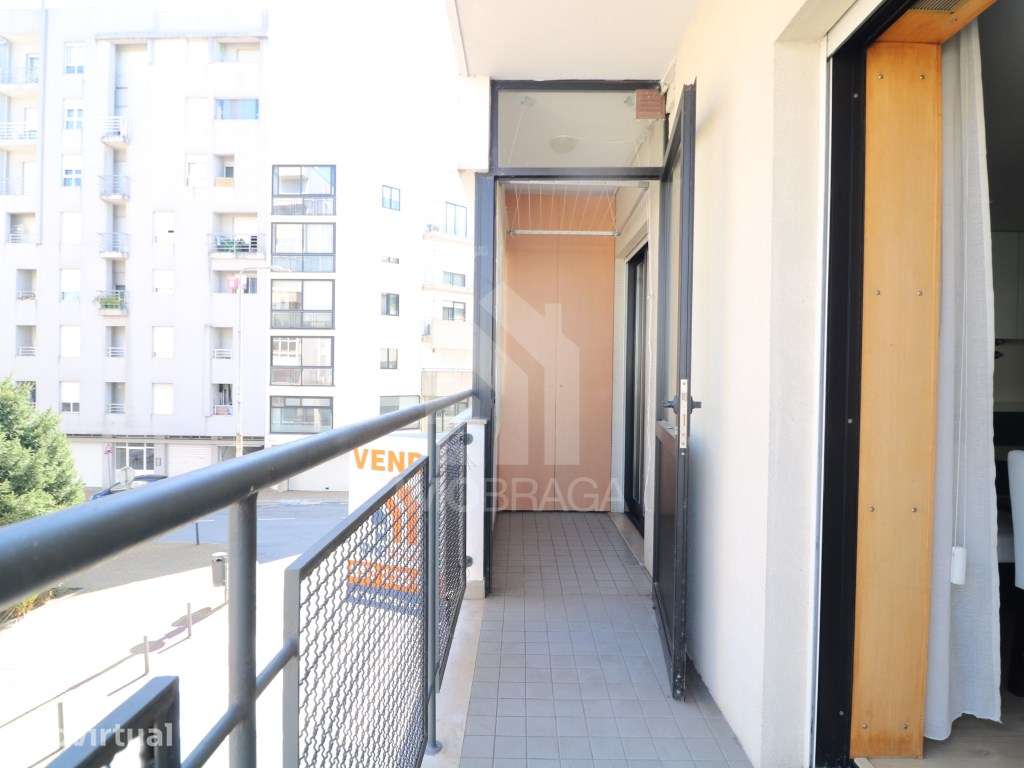 T3 REMODELADO | S. VICENTE, BRAGA | GARAGEM | ELEVADOR | VARANDA - Grande imagem: 5/26
