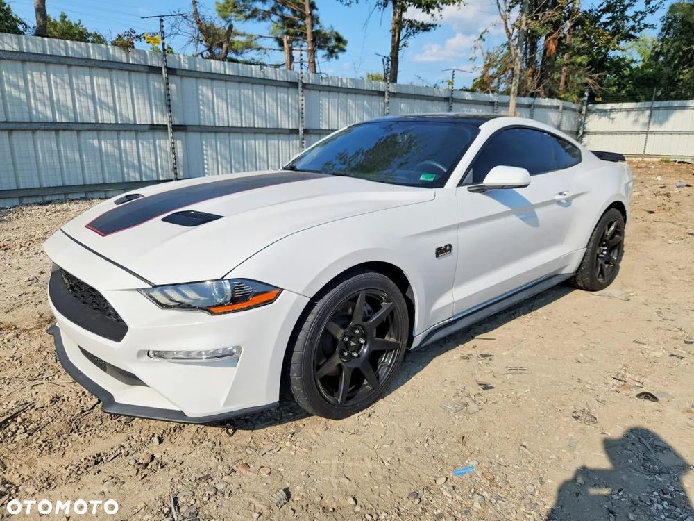 Ford Mustang - 2