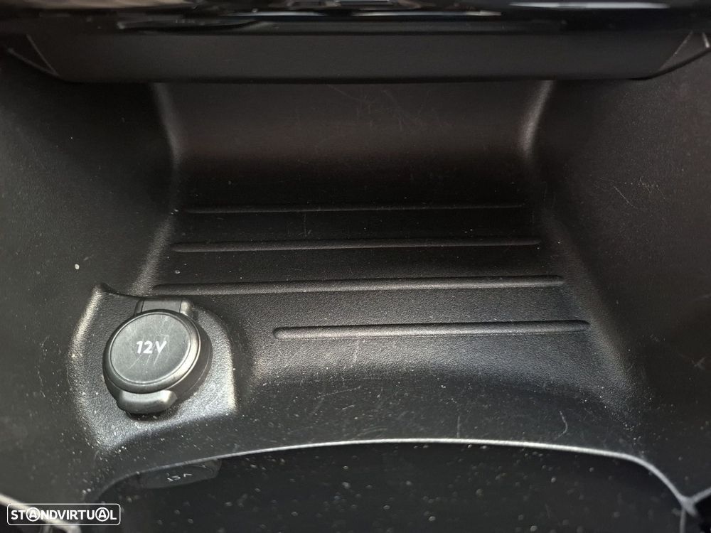 Peugeot 2008 1.2 Hybrid GT e-DCS6 - 21