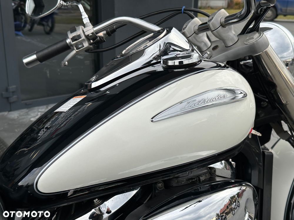 Suzuki VL 800 Volusia - 9