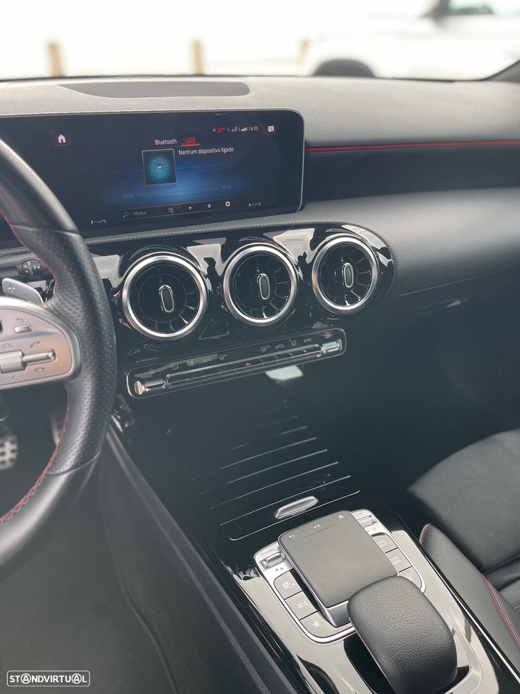 Mercedes-Benz A 200 AMG Line Aut. - 32