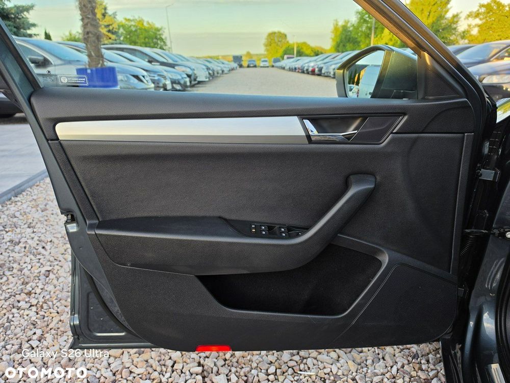 Skoda Superb 2.0 TDI Ambition - 26