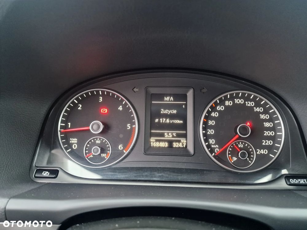 Volkswagen Touran 1.6 TDI DPF BlueMot Comfortline - 18