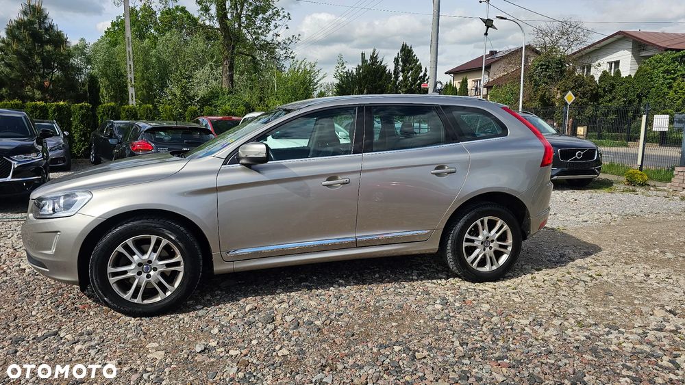 Volvo XC 60 D3 Geartronic Momentum - 17