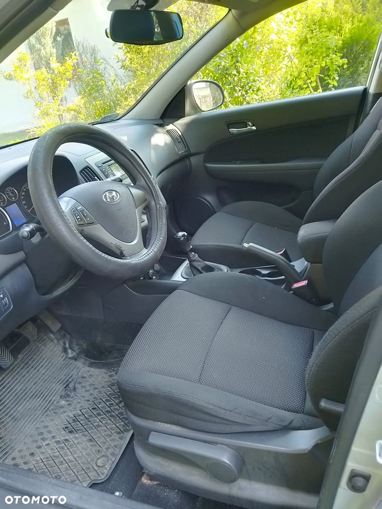 Hyundai i30 1.6 CRDi Comfort - 8
