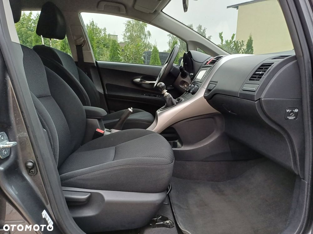 Toyota Auris 1.6 Valvematic Life - 28