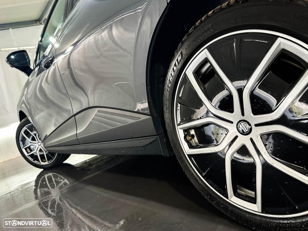 MG MG4 77 kWh Extended Range Luxury - 8