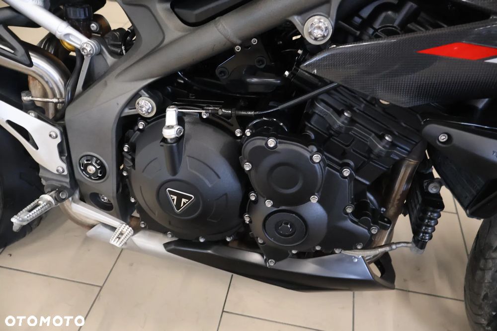 Triumph Speed Triple - 12