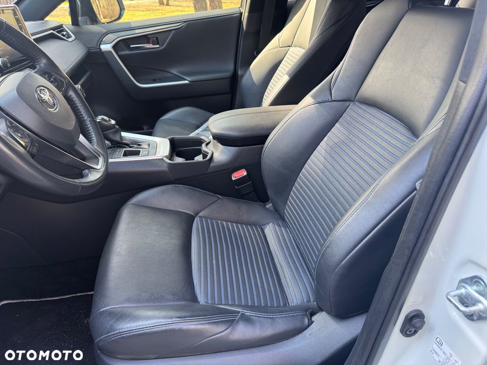 Toyota RAV4 - 21
