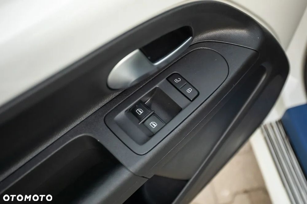 Volkswagen up! e-up - 21