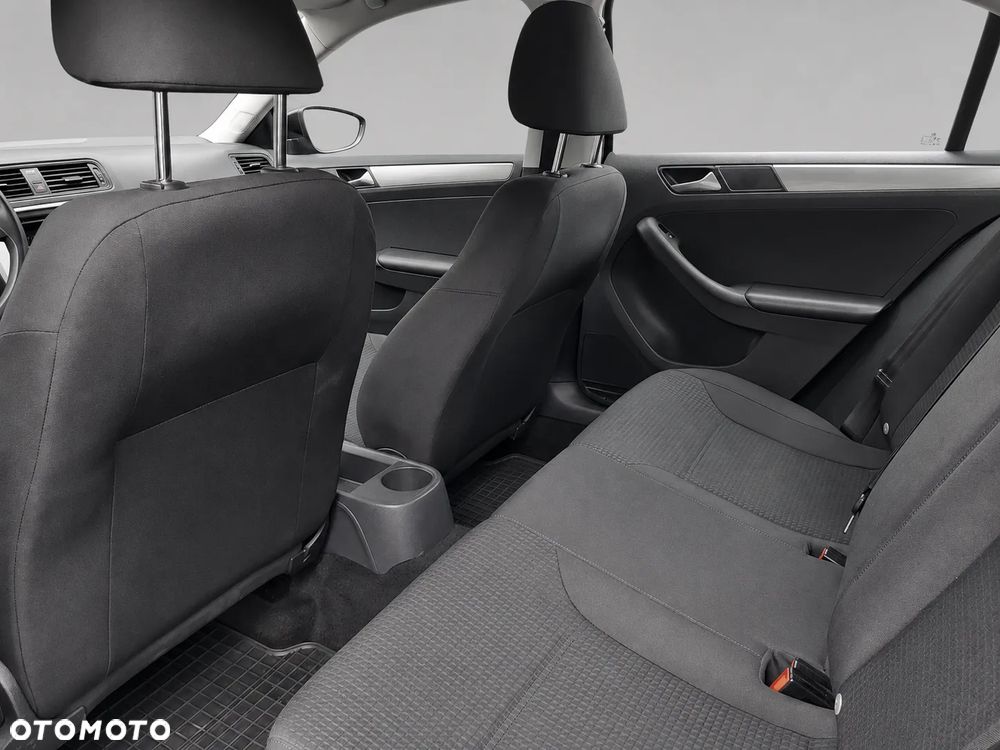 Volkswagen Jetta 2.0 TDI DPF BMT Comfortline - 12