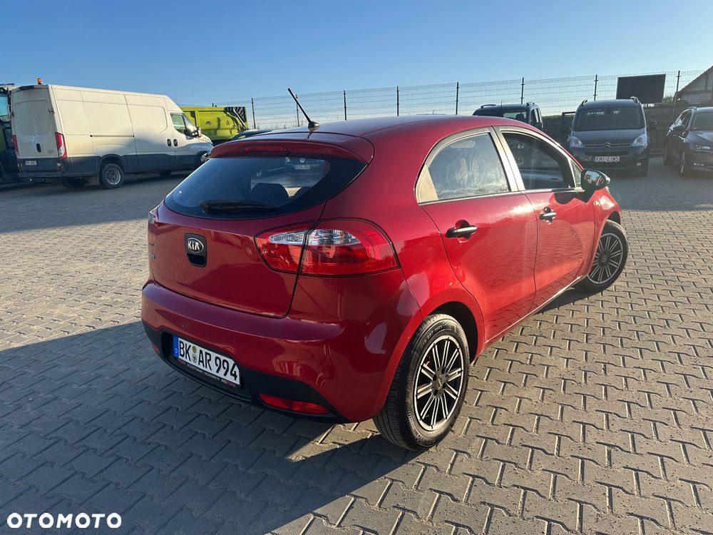 Kia Rio 1.2 Attract - 8