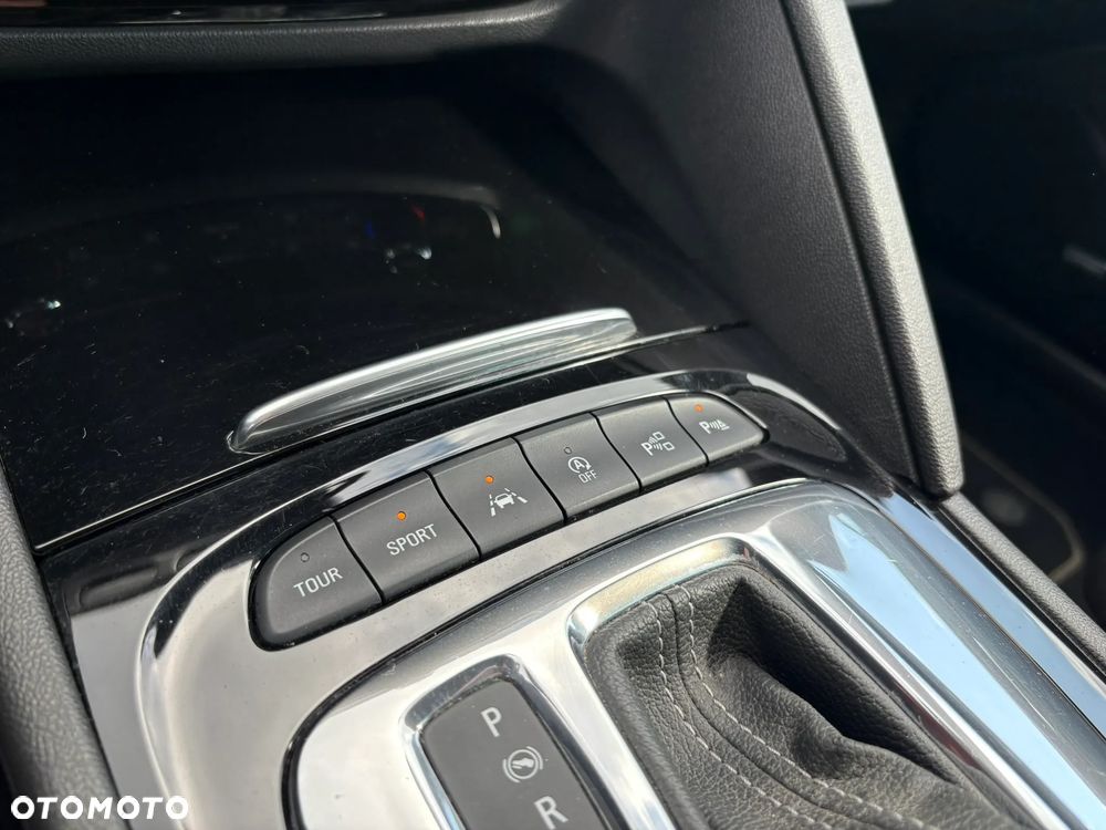 Opel Insignia 2.0 T 4x4 Exclusive S&S - 17