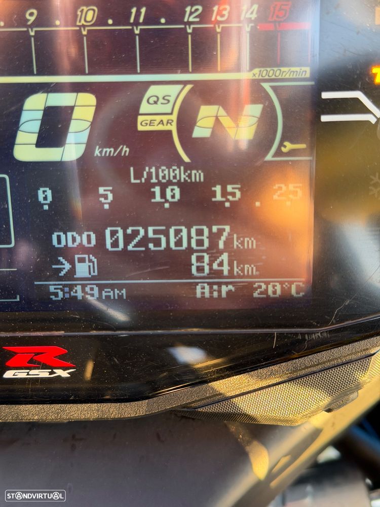 Suzuki GSX 1000R - 11