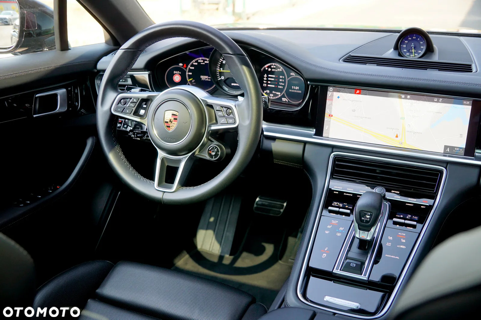 Porsche Panamera 4 E-Hybrid 10 Years Edition - 25