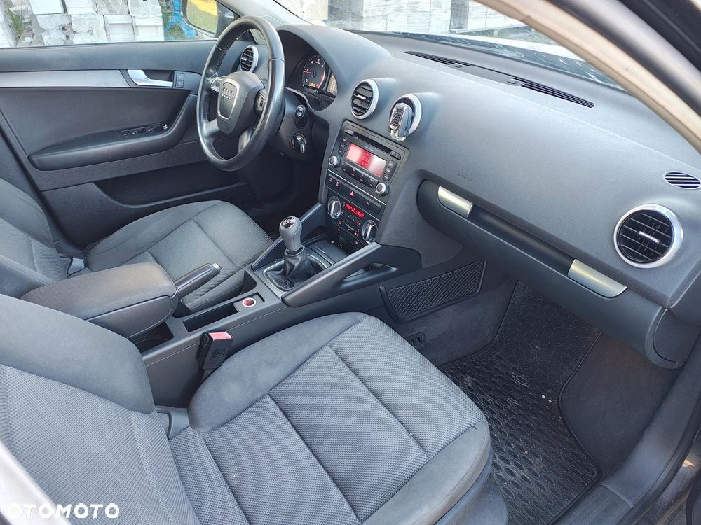 Audi A3 Sportback 1.6 TDI 102g DPF - 11