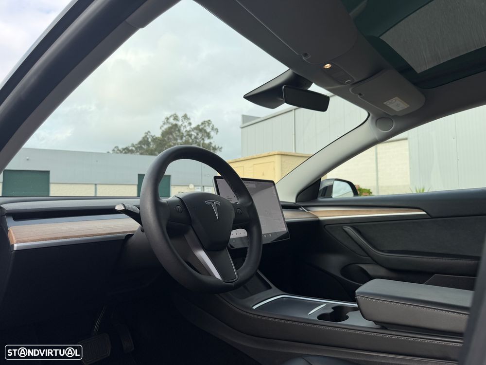 Tesla Model 3 Tração Traseira - 2