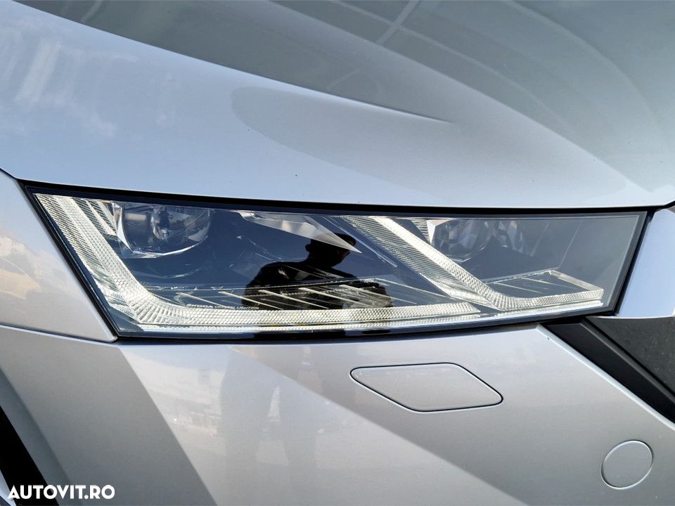 Skoda Octavia 2.0 TDI DSG Style - 10