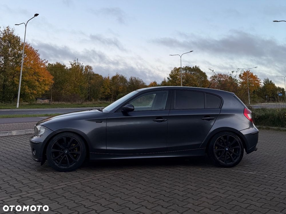 BMW Seria 1 2005 photo 2