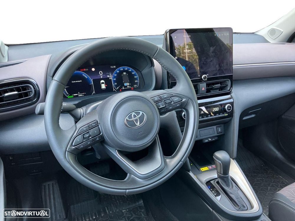 Toyota Yaris Cross 1.5 HDF Luxury - 9