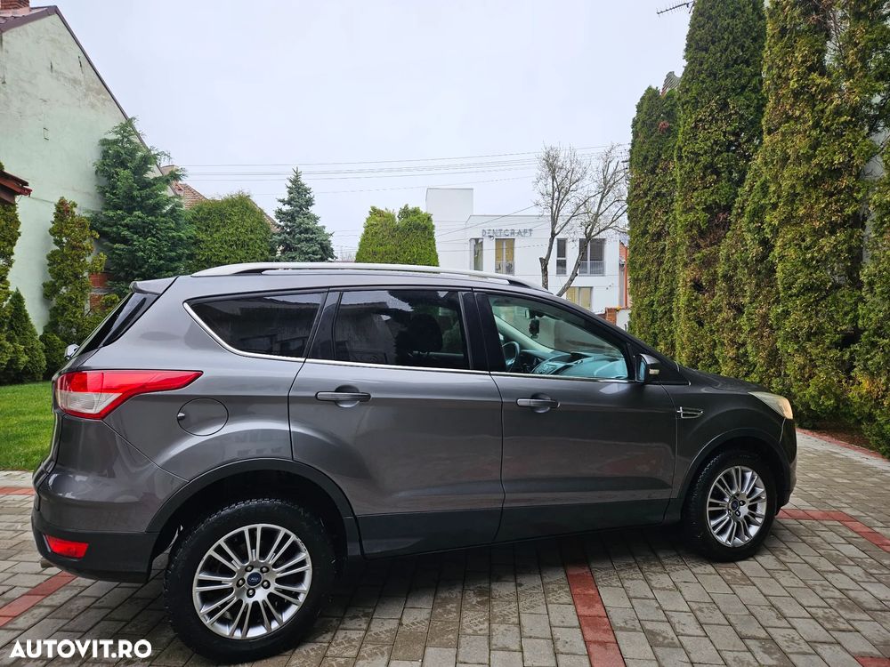 Ford Kuga - 10