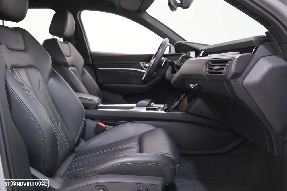 Audi e-tron 55 quattro S line - 6