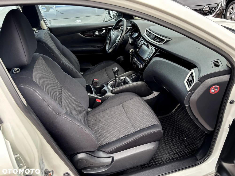 Nissan Qashqai 1.2 DIG-T Acenta EU6 - 15