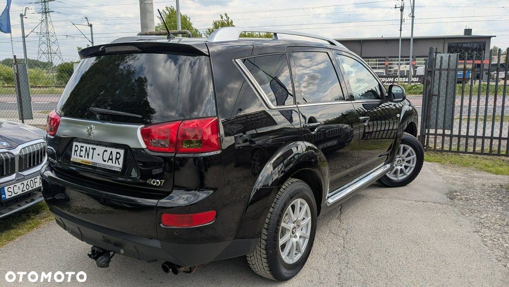 Peugeot 4007 - 5