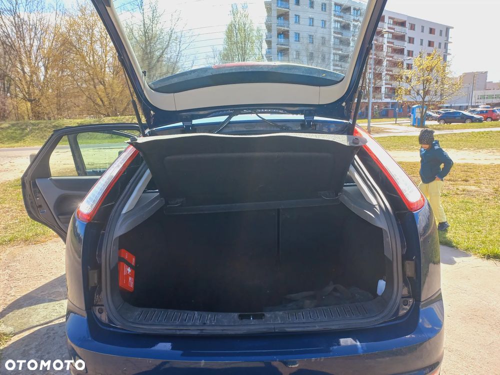 Ford Focus 1.6 TDCi Trend - 12