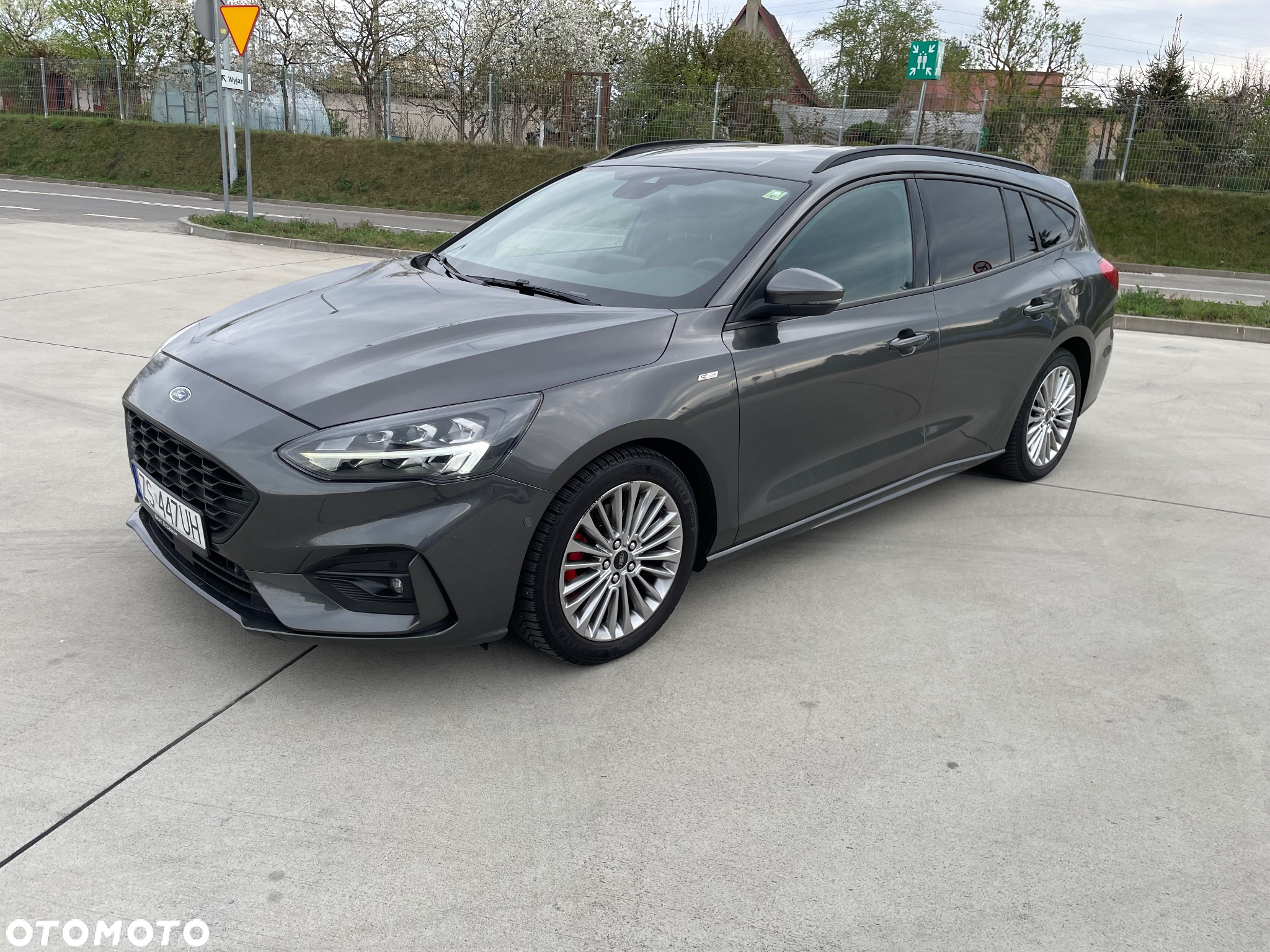 Ford Focus Turnier 1.0 EcoBoost Start-Stopp-System ST-LINE - 4