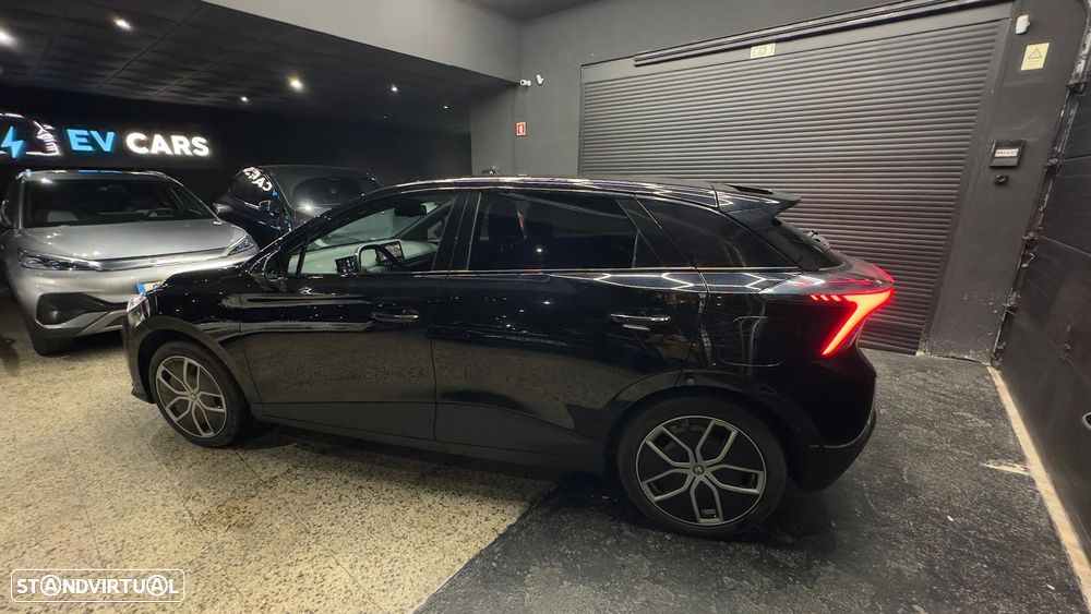 MG MG4 64 kWh Luxury - 8