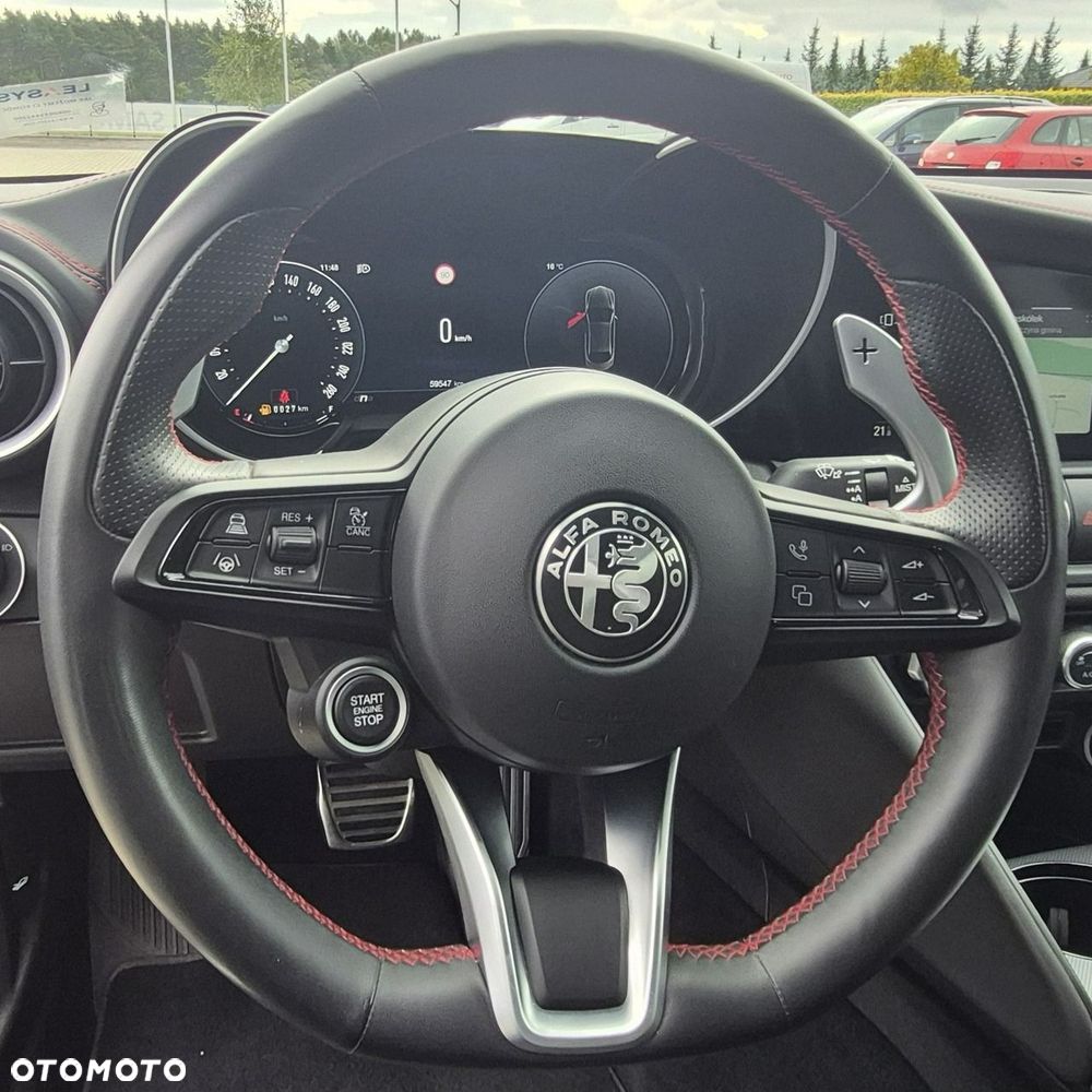 Alfa Romeo Giulia 2.0 Turbo 16V AT8-Q4 Competizione - 20